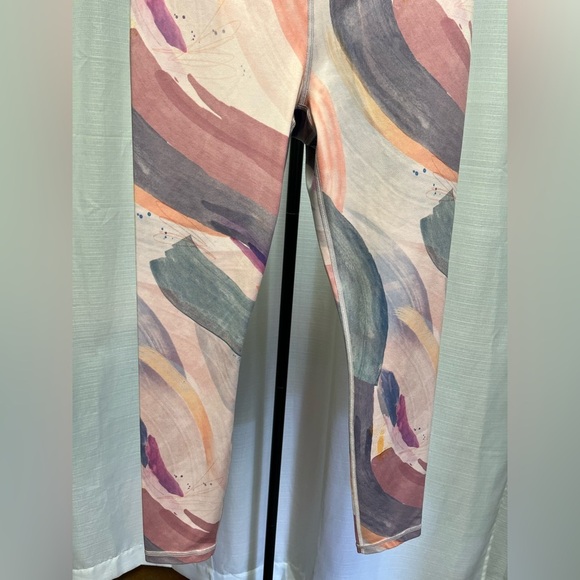 Athleta Elation 7/8 Tights Vibrance Orchard Pink | size Small - Picture 3 of 7